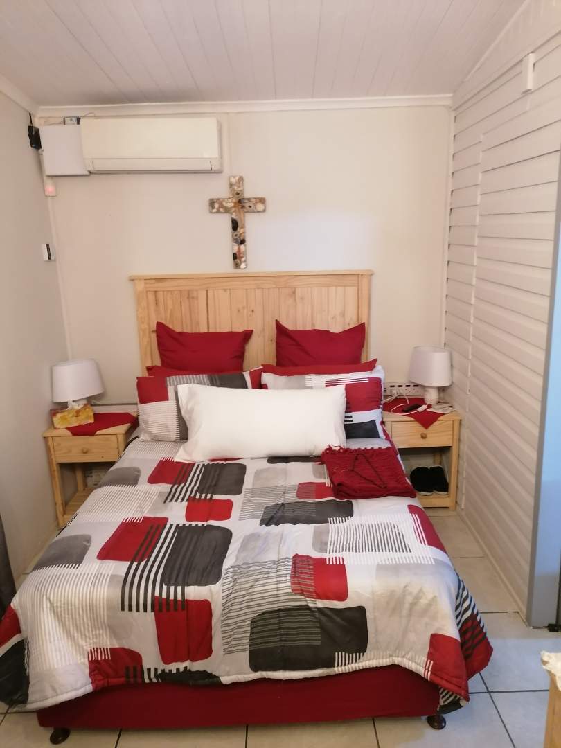 2 Bedroom Property for Sale in Franschhoek Western Cape